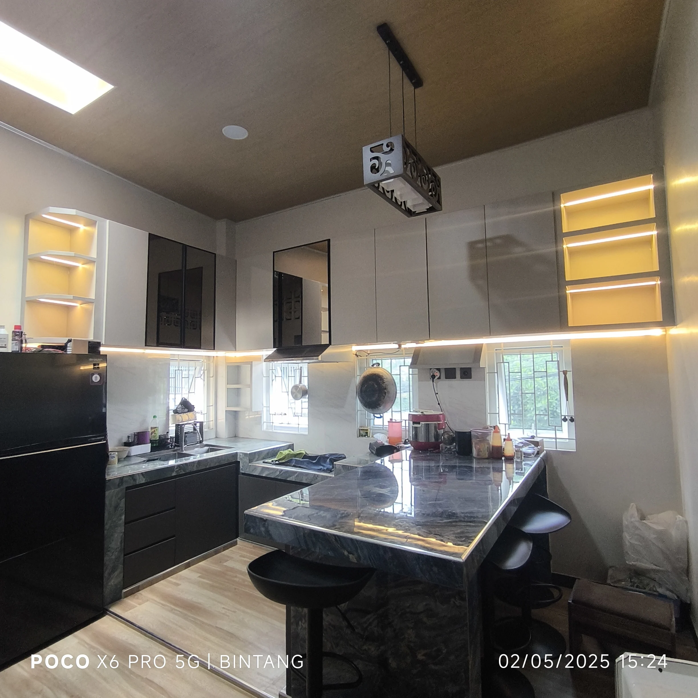 embhaui8sgxj4d5itszv